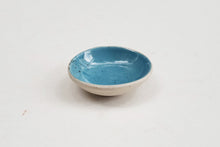 Load image into Gallery viewer, Large Round Saucer
